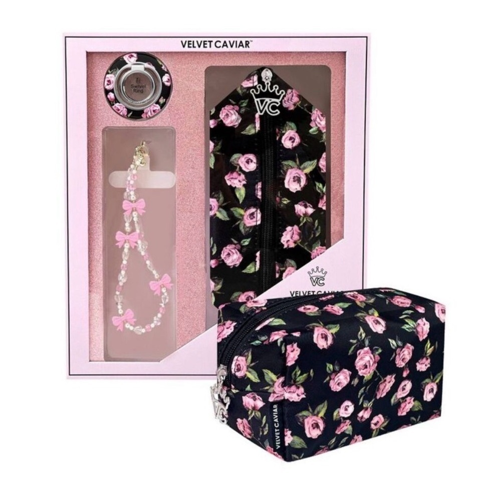 VELVET CAVIAR Pink Rose Floral Bow Phone Gift Set in Black and Pink